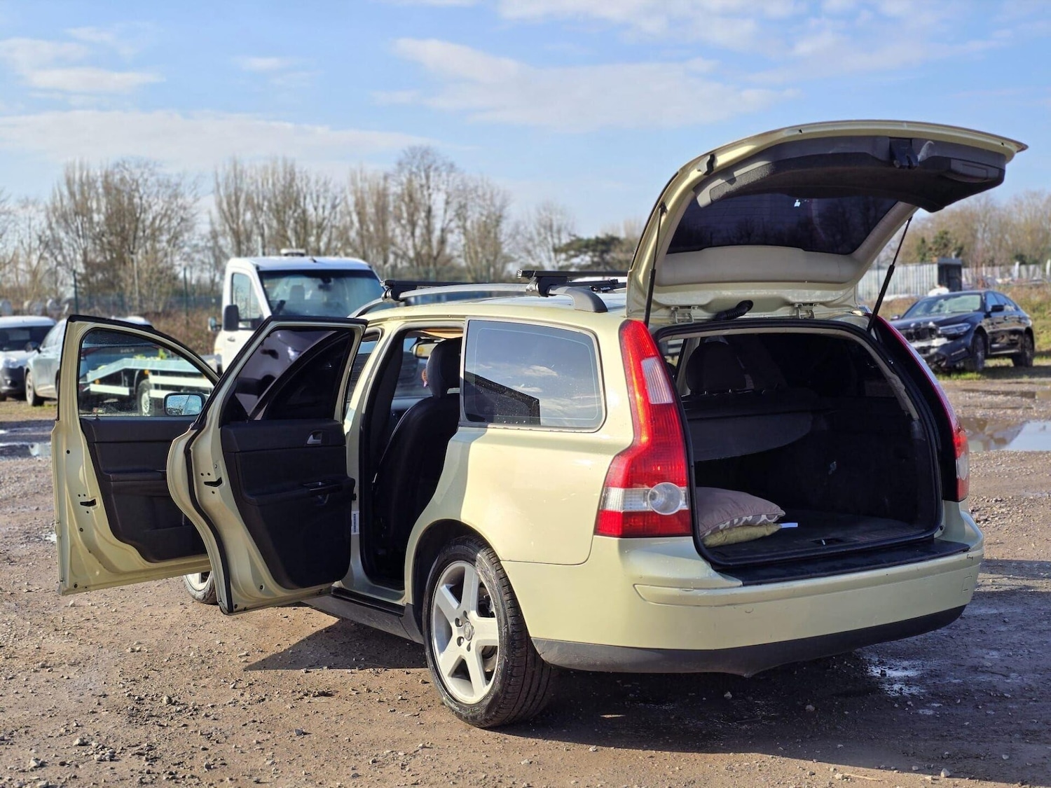 Used Volvo V50 2004 for sale - 77764175: Photo 9