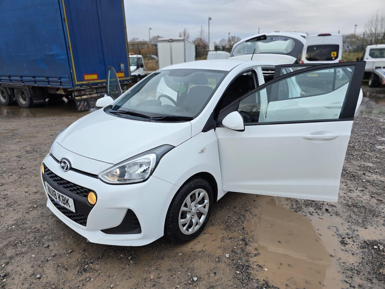 Used Hyundai i10 2018 for sale - 76783151: Photo 10