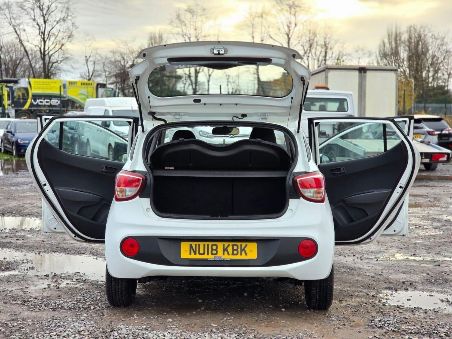 Used Hyundai i10 2018 for sale - 76783151: Photo 14