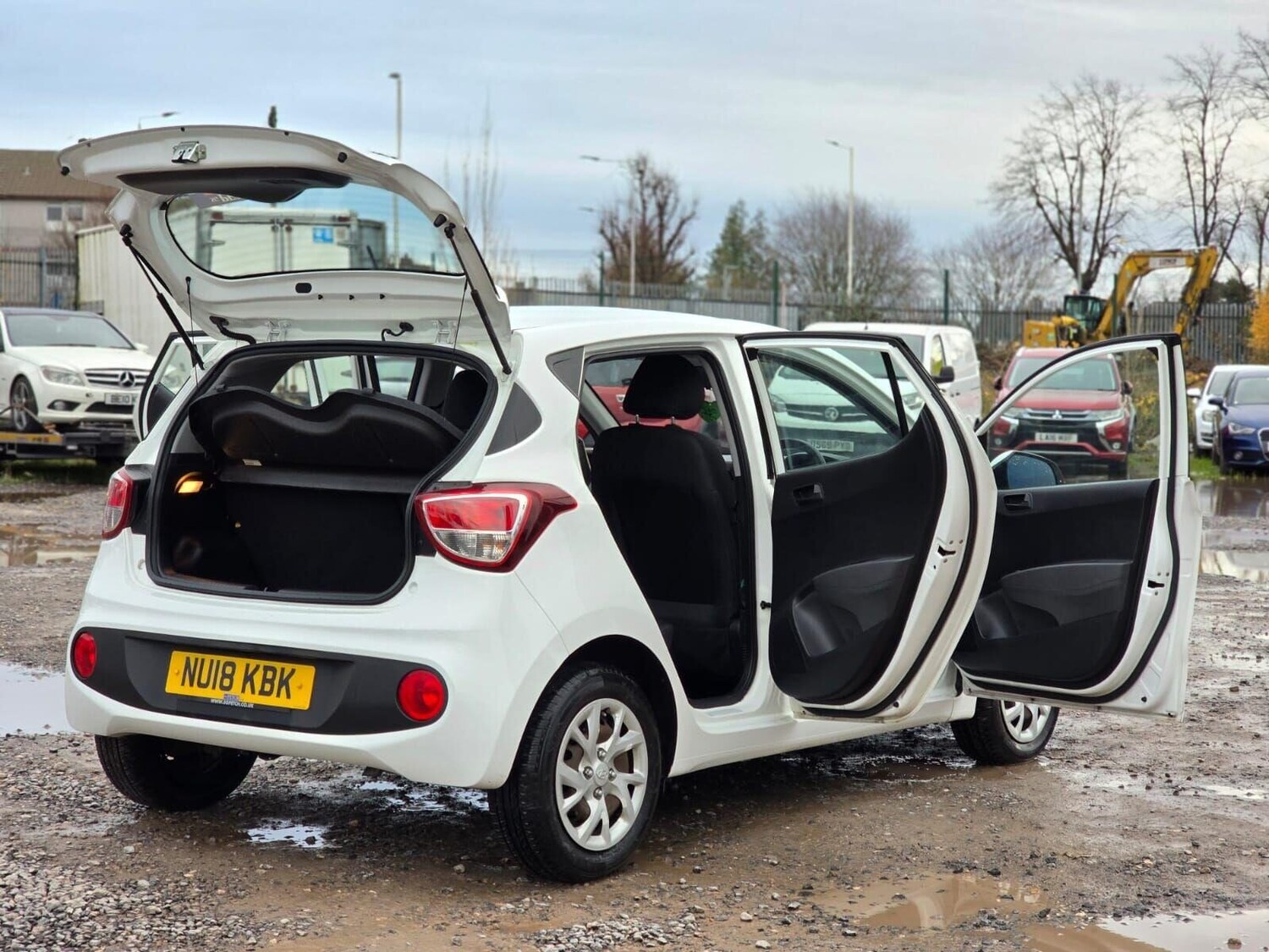 Used Hyundai i10 2018 for sale - 76783151: Photo 19
