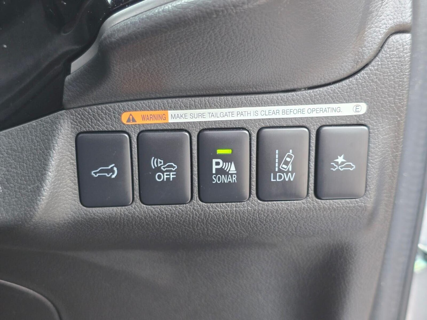 Used Hyundai i10 2018 for sale - 76783151: Photo 30