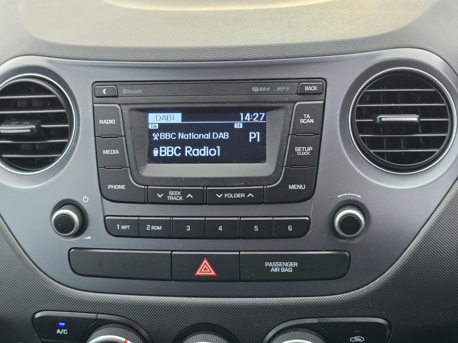 Used Hyundai i10 2018 for sale - 76783151: Photo 33