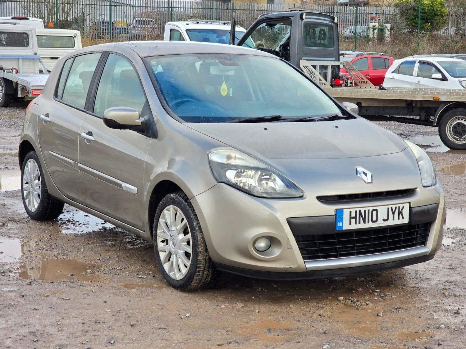 Used Renault Clio 2010 for sale - 77168672: Photo 5