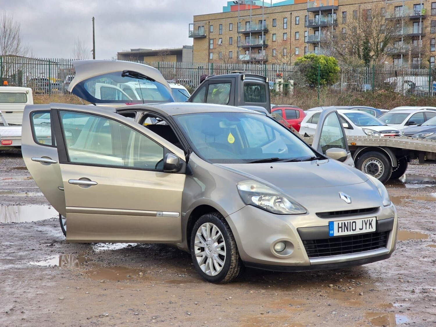 Used Renault Clio 2010 for sale - 77168672: Photo 6