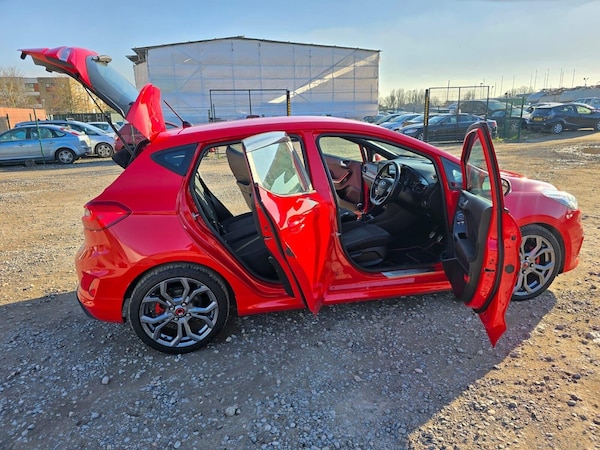 Used Ford Fiesta 2018 for sale - 75426444: Photo 14