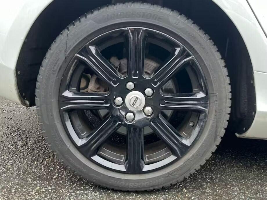 Used Volvo V40 2018 for sale - 77270810: Photo 9