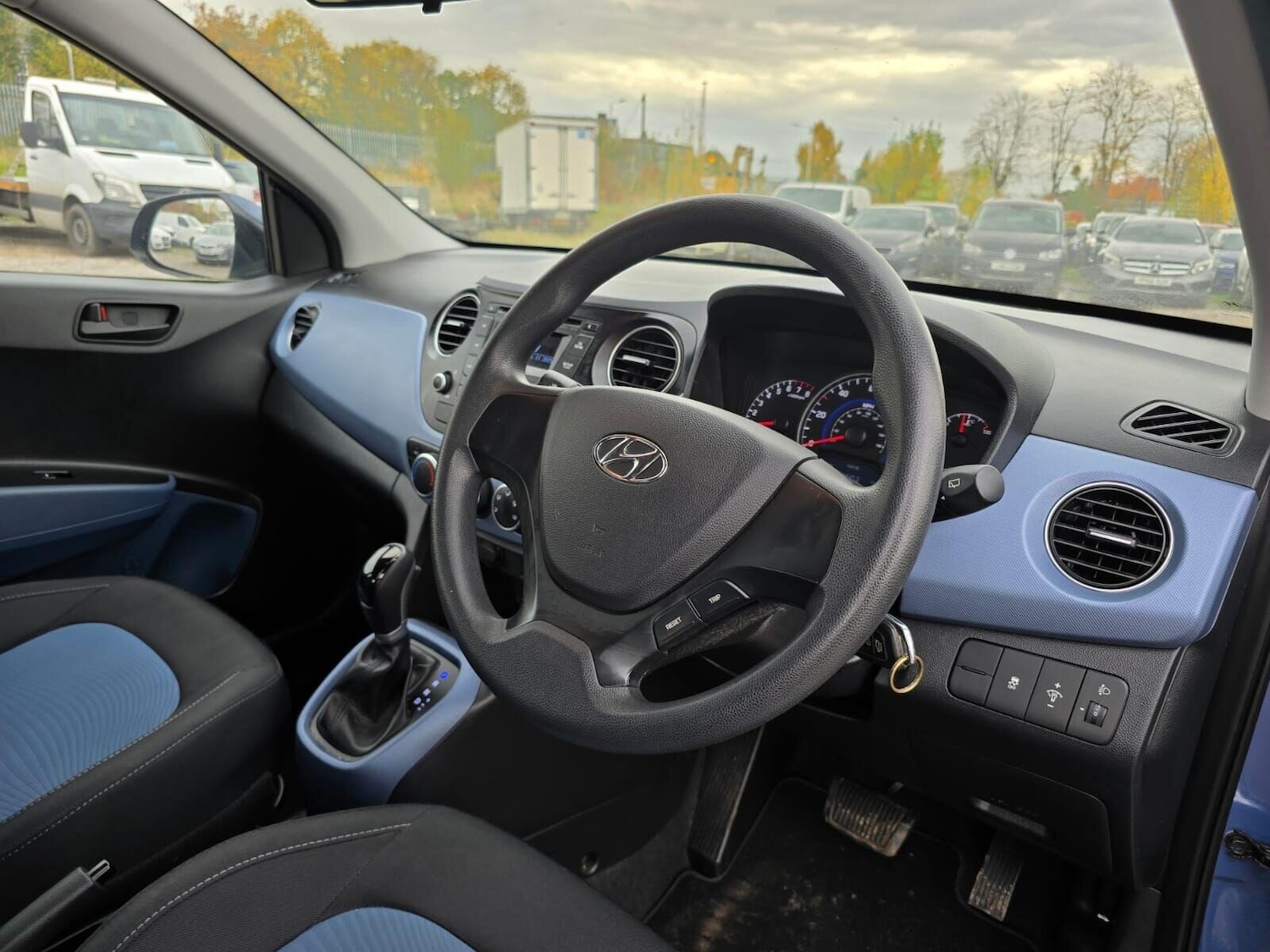 Used Hyundai i10 2014 for sale - 76257155: Photo 17