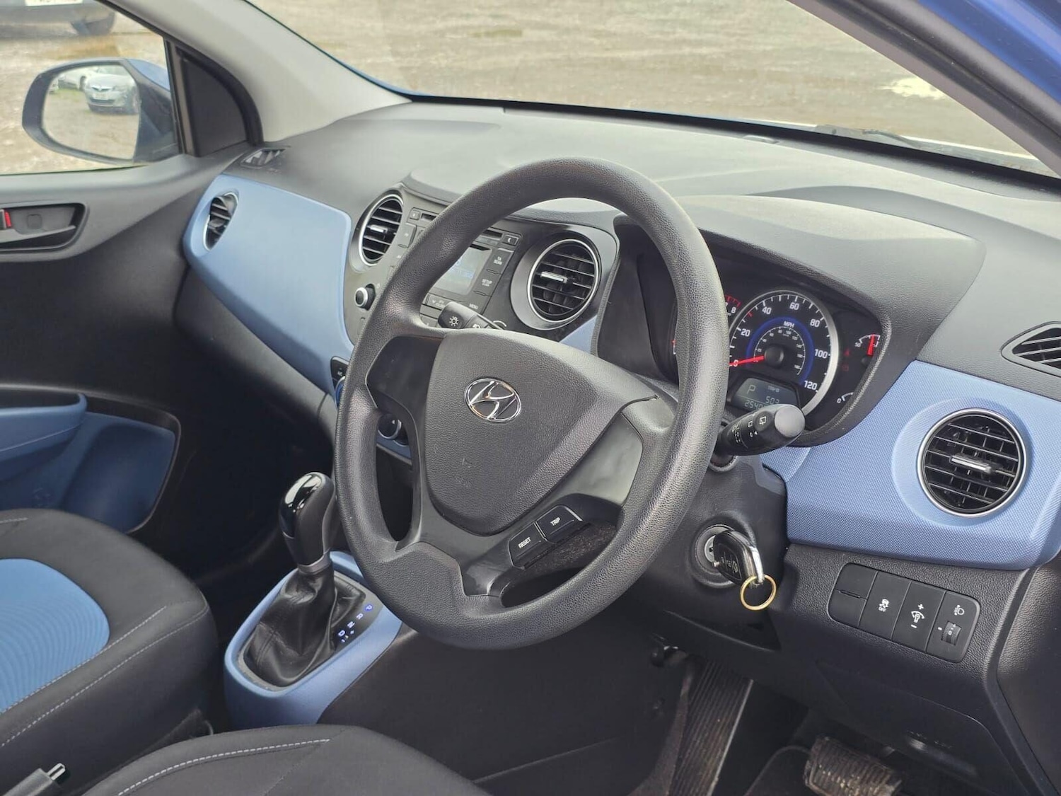 Used Hyundai i10 2014 for sale - 76257155: Photo 21