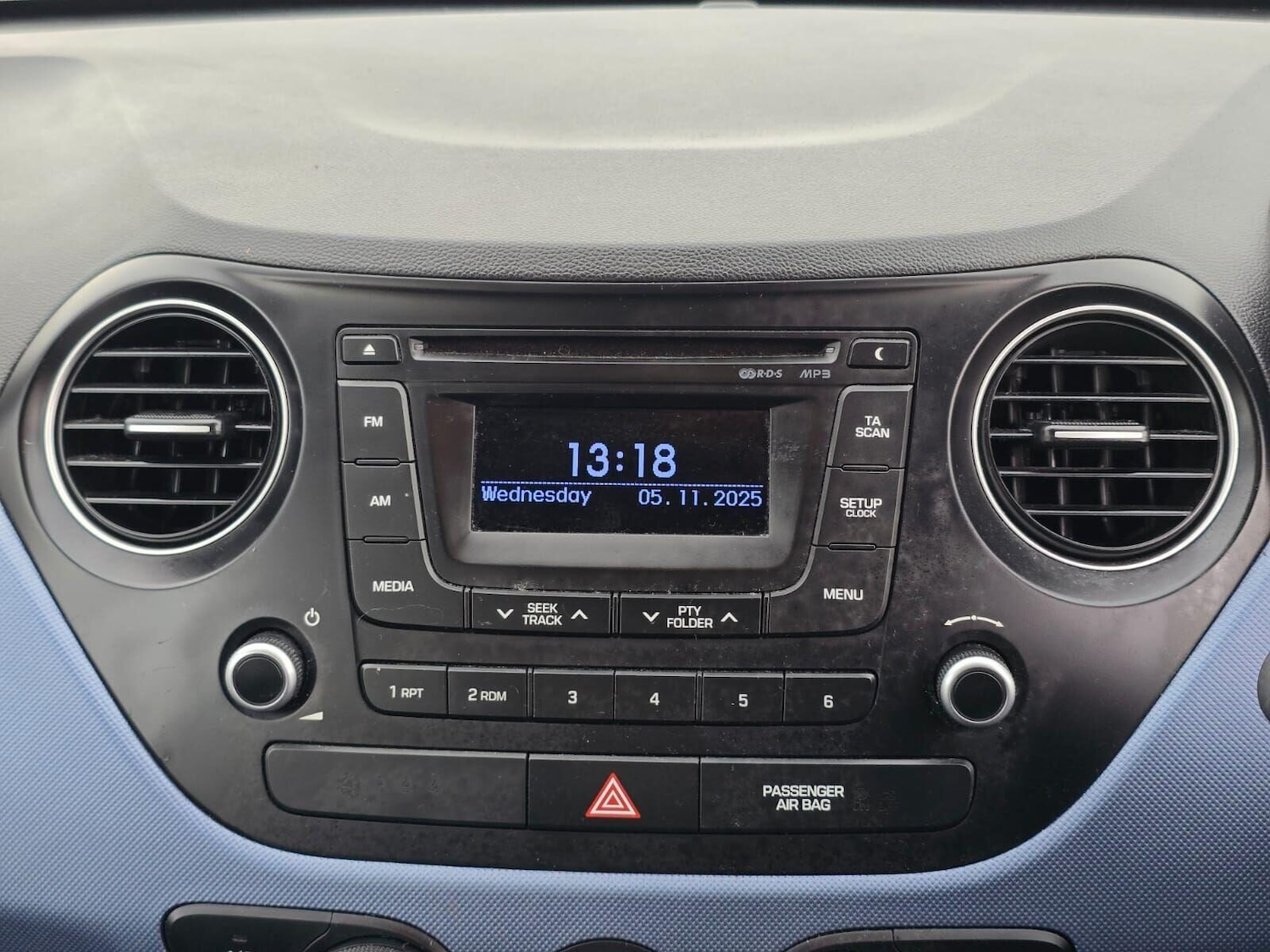 Used Hyundai i10 2014 for sale - 76257155: Photo 29