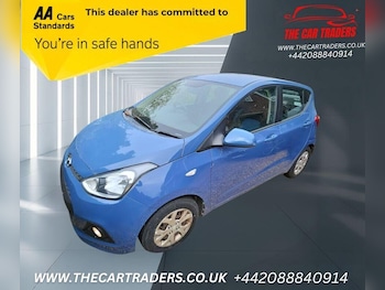 Used Hyundai i10 2014 for sale - 76257155: Photo 2