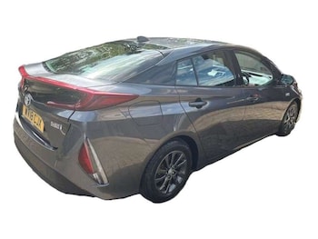 Used Toyota Prius 2018 for sale - 78926574: Photo