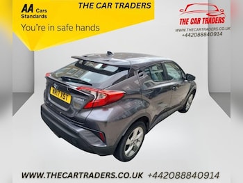Used Toyota C-HR 2017 for sale - 76236487: Photo 4