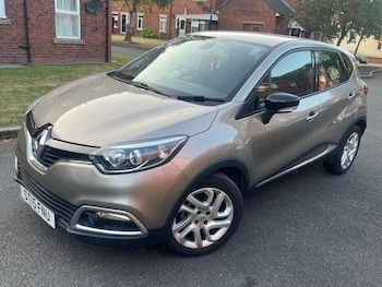 Used Renault Captur 2015 for sale - 75632017: Photo