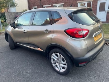 Used Renault Captur 2015 for sale - 75632017: Photo