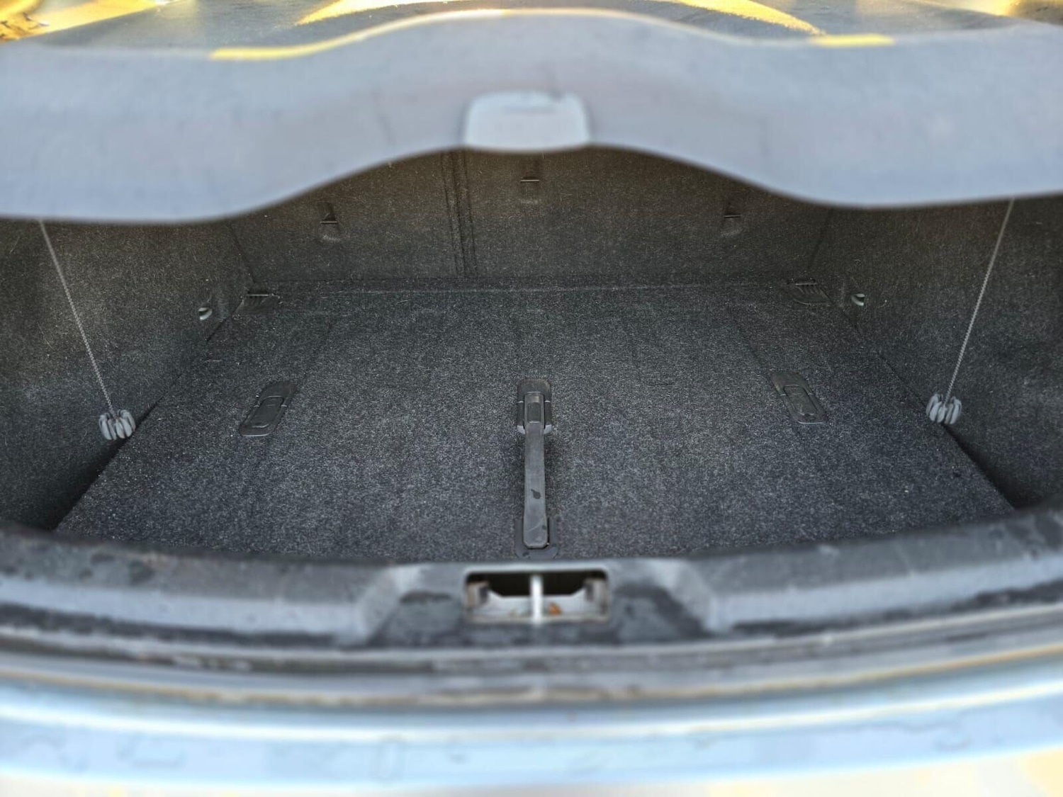 Used Volvo V40 2016 for sale - 76697452: Photo 34