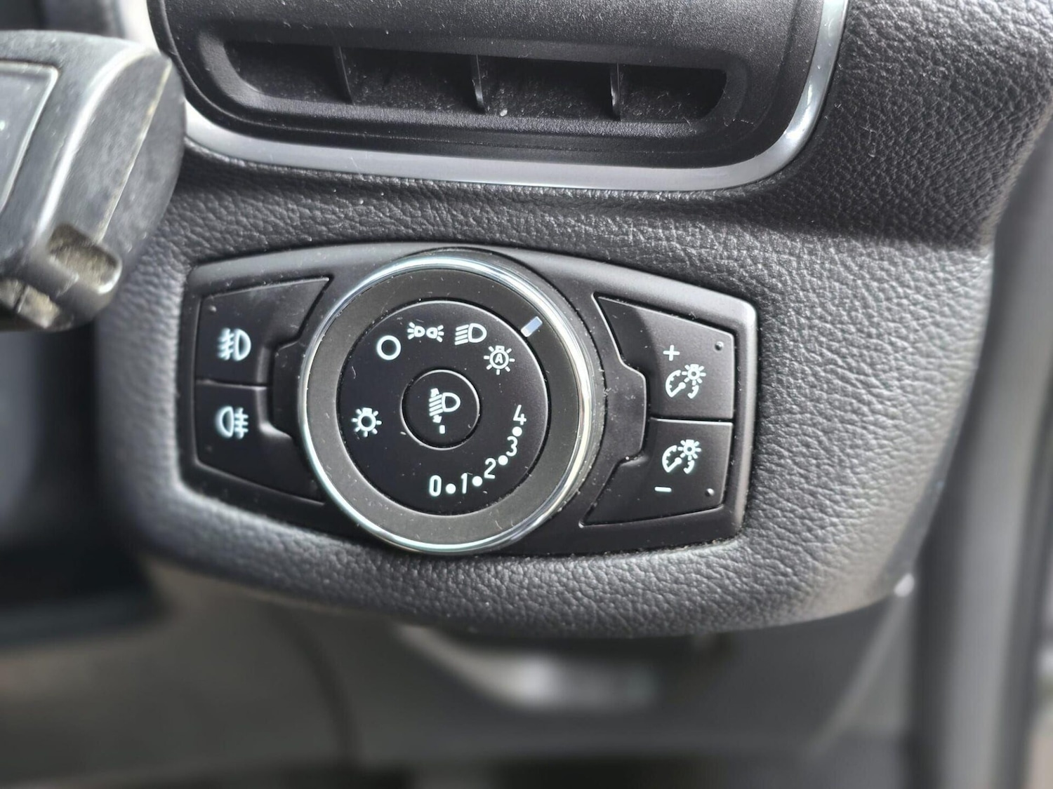 Used Ford B-MAX 2016 for sale - 77368075: Photo 23