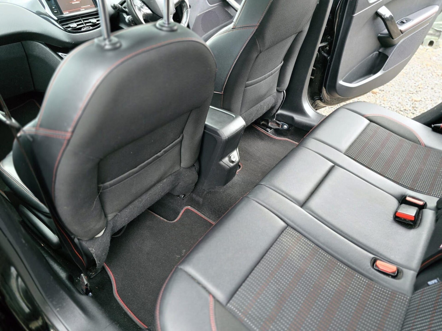 Used Peugeot 2008 2017 for sale - 77310540: Photo 23