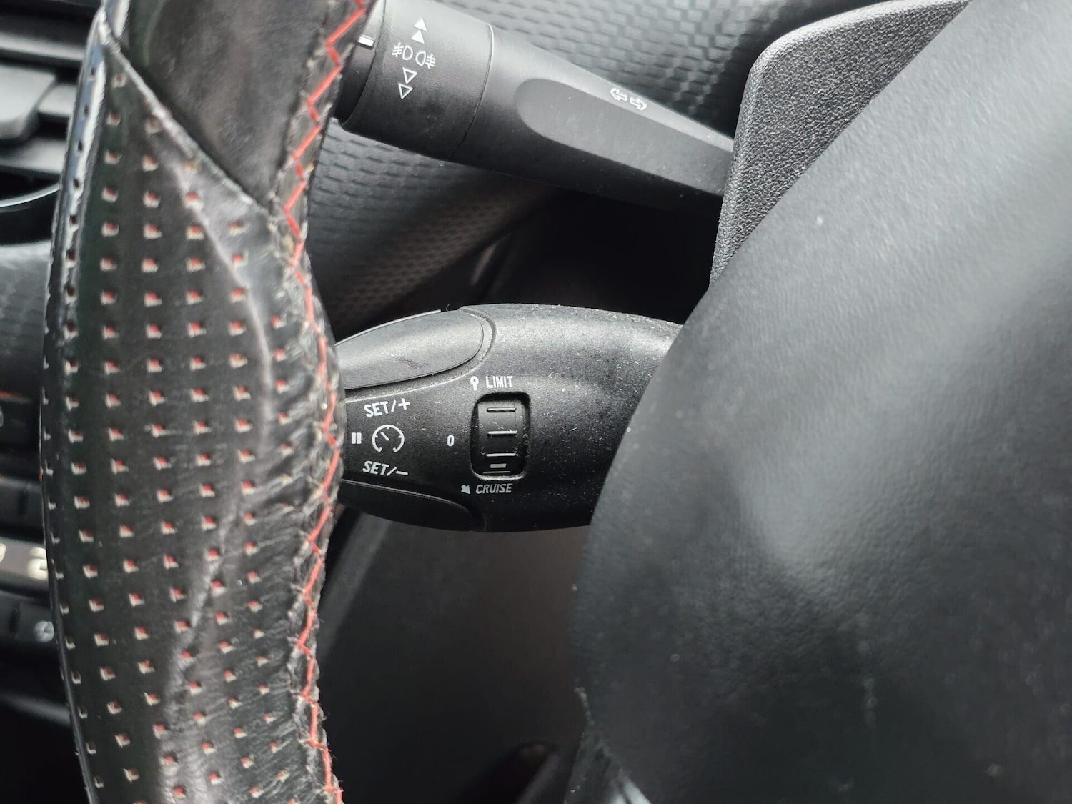 Used Peugeot 2008 2017 for sale - 77310540: Photo 24