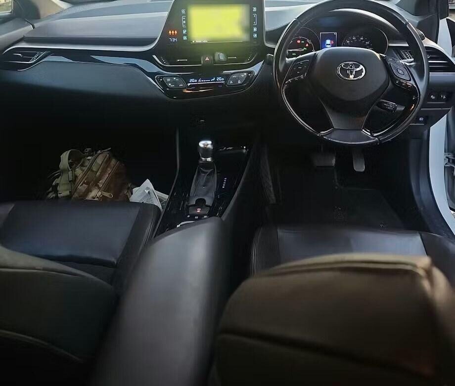 Used Toyota C-HR 2017 for sale - 77616187: Photo 5