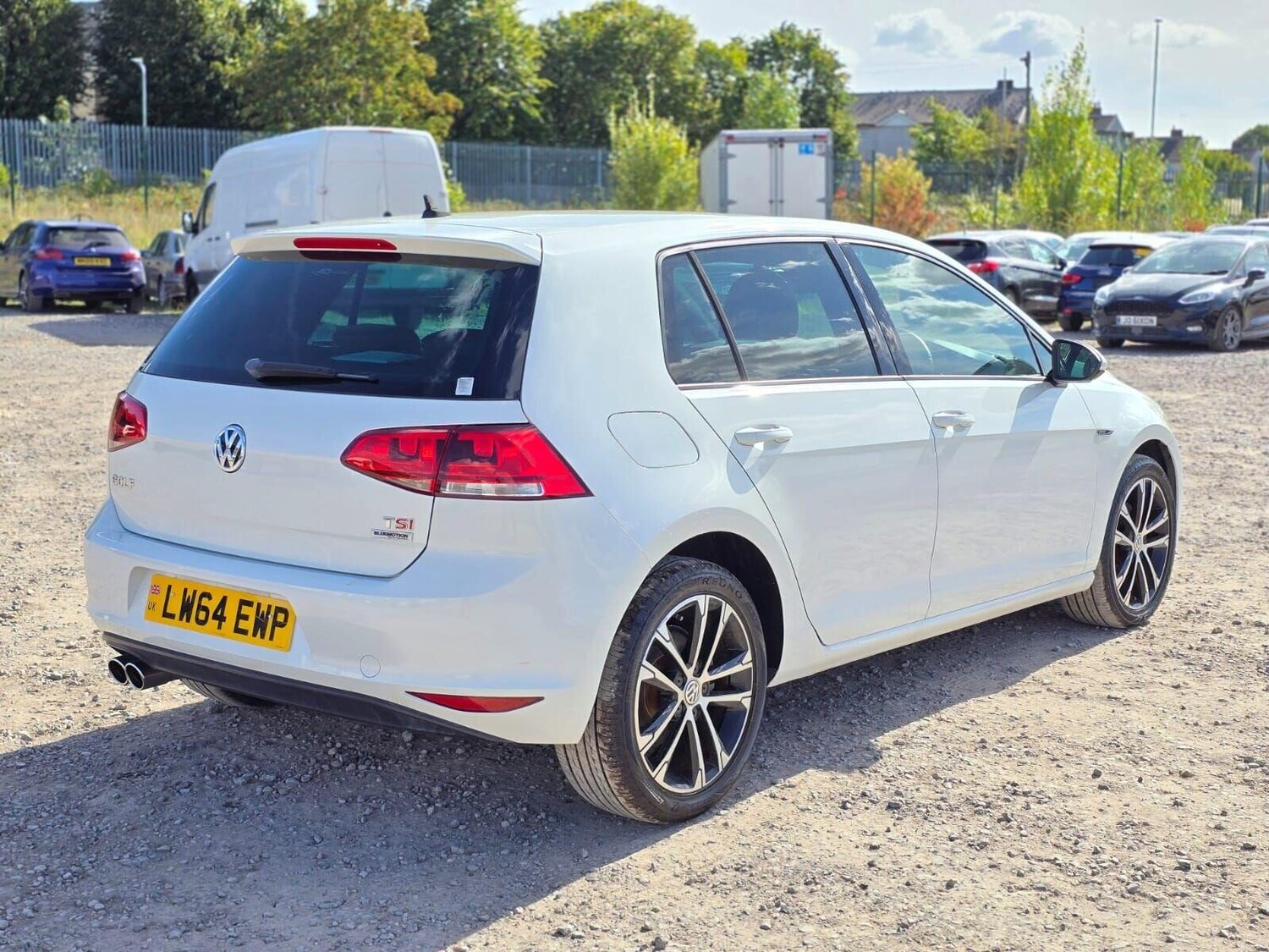 Used Volkswagen Golf 2014 for sale - 76076187: Photo 16
