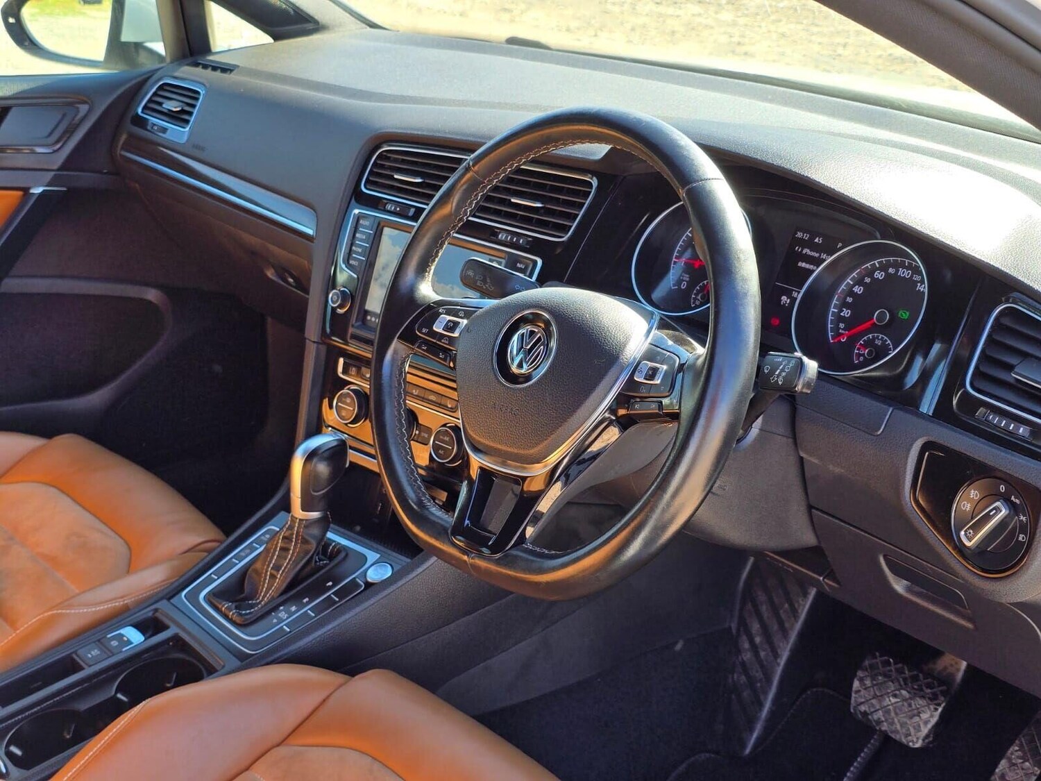 Used Volkswagen Golf 2014 for sale - 76076187: Photo 20