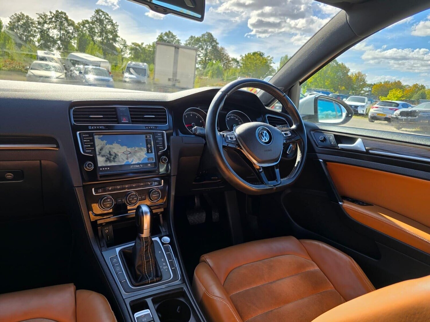 Used Volkswagen Golf 2014 for sale - 76076187: Photo 24