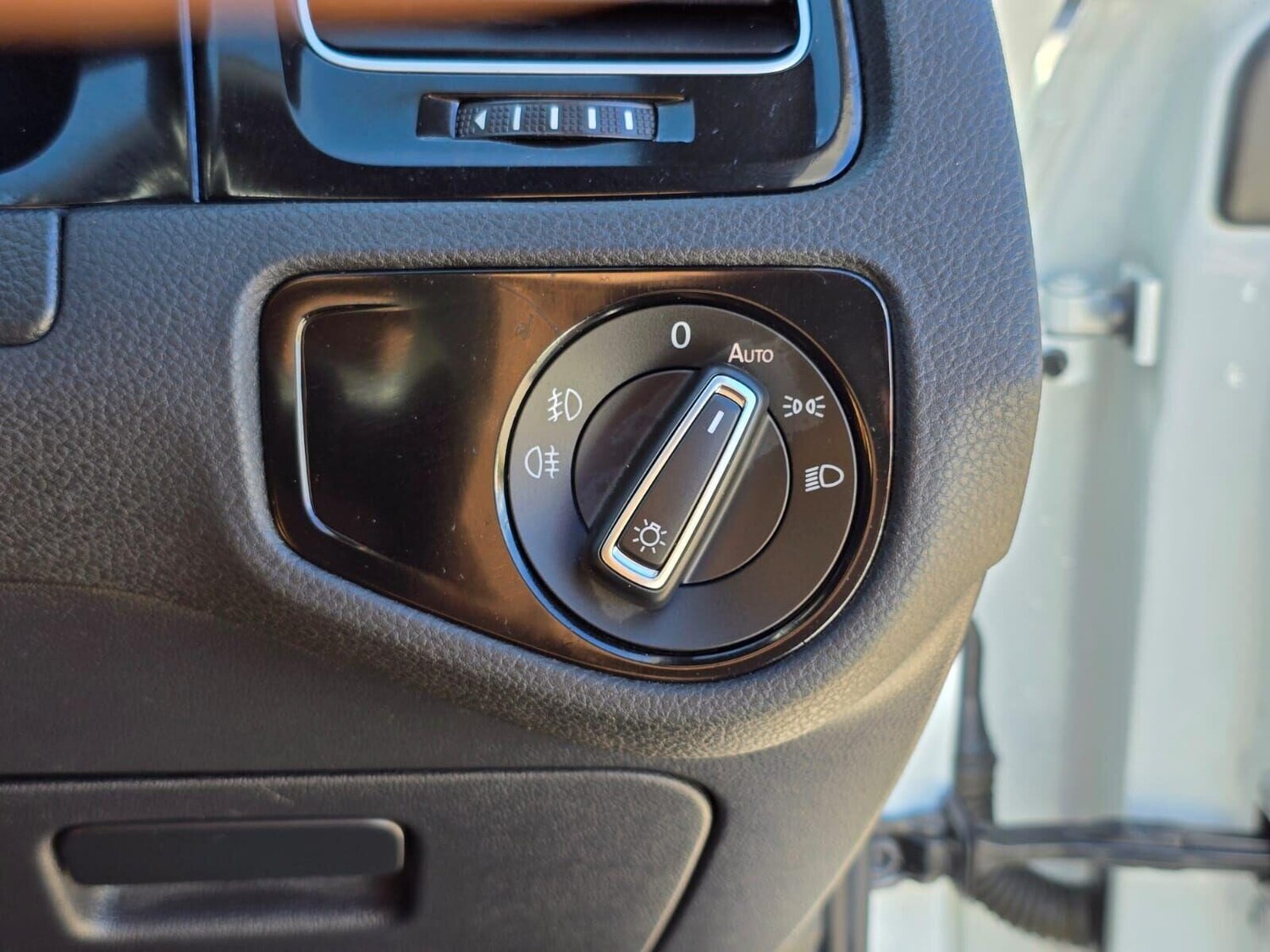 Used Volkswagen Golf 2014 for sale - 76076187: Photo 27