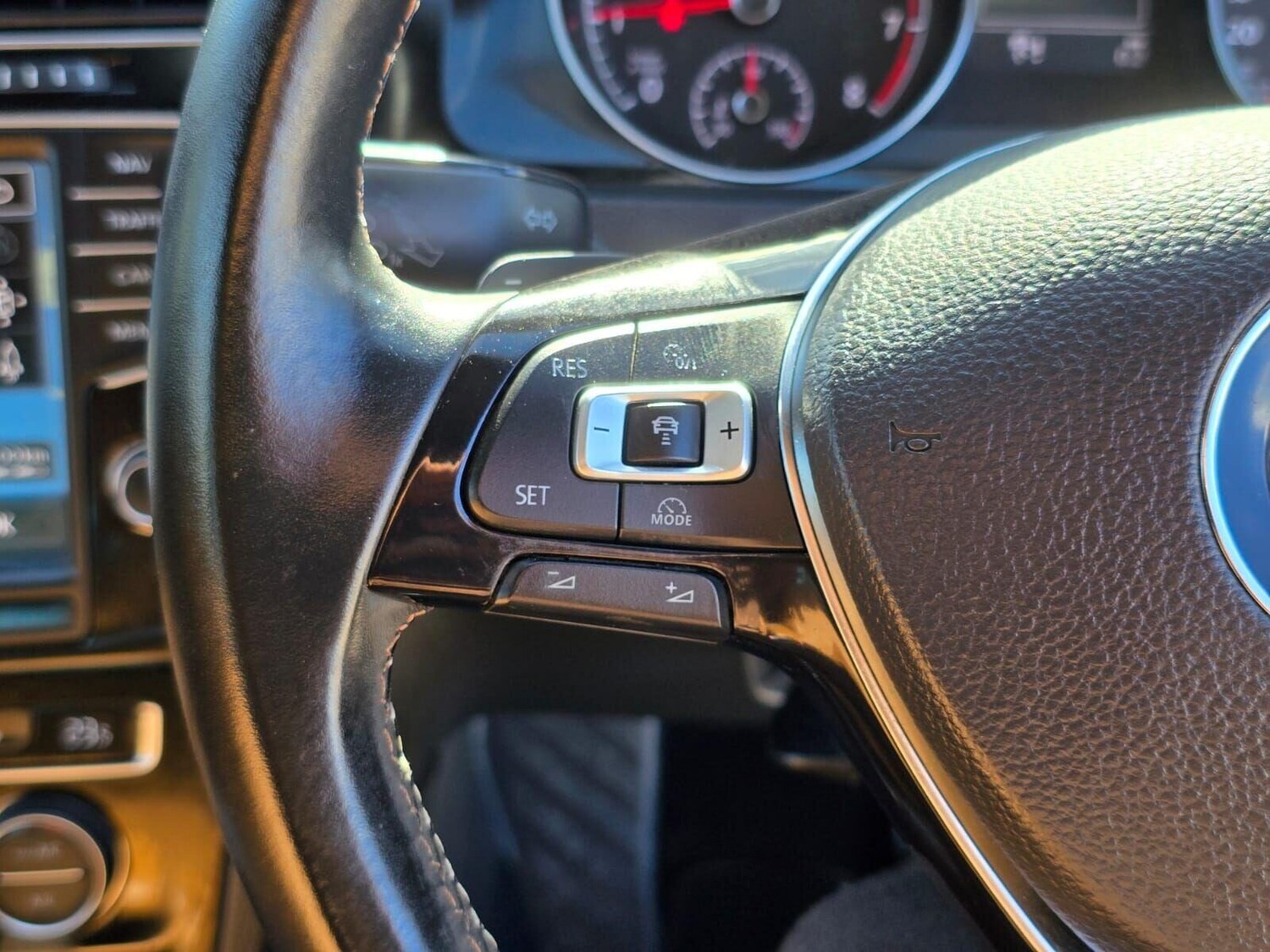 Used Volkswagen Golf 2014 for sale - 76076187: Photo 30