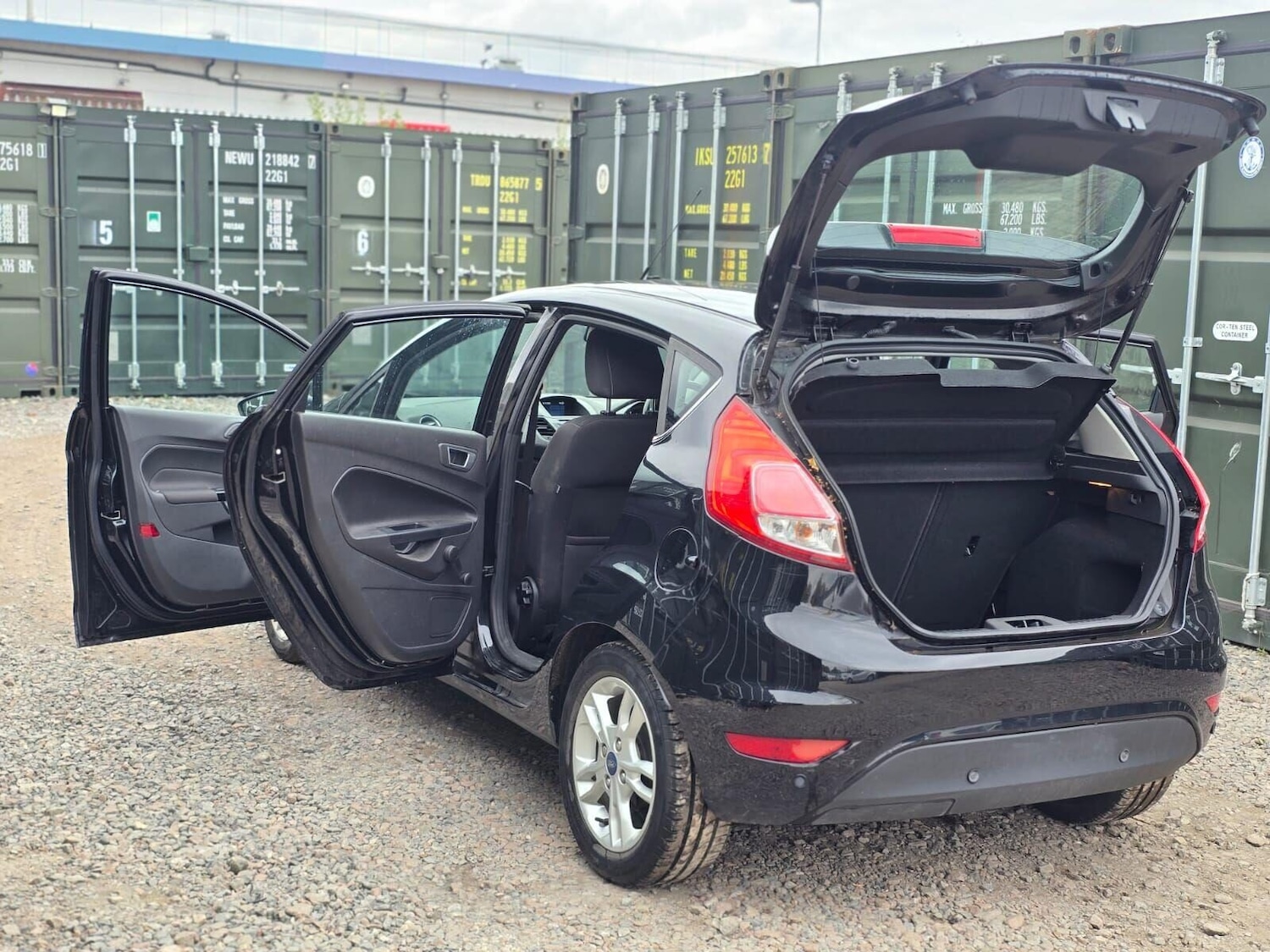 Used Ford Fiesta 2016 for sale - 76019480: Photo 7