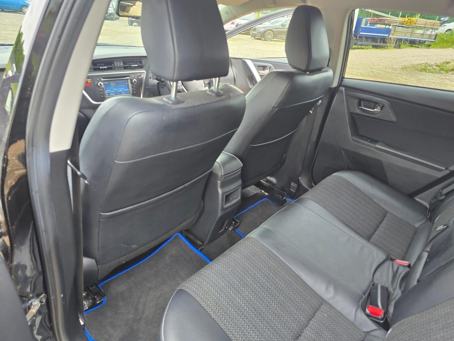 Vehicle 28