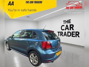 Used Volkswagen Polo 2017 for sale - 76379868: Photo