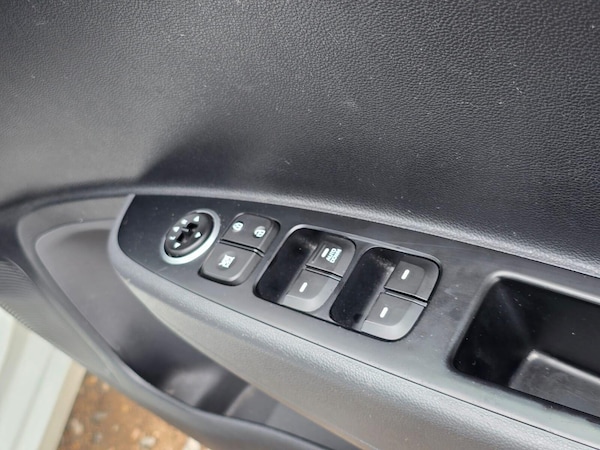 Used Hyundai i10 2016 for sale - 75054222: Photo 49