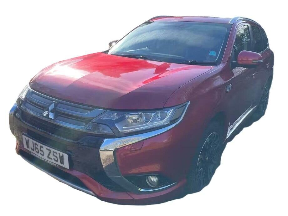 Used Mitsubishi Outlander 2015 for sale - 77905700: Photo 2