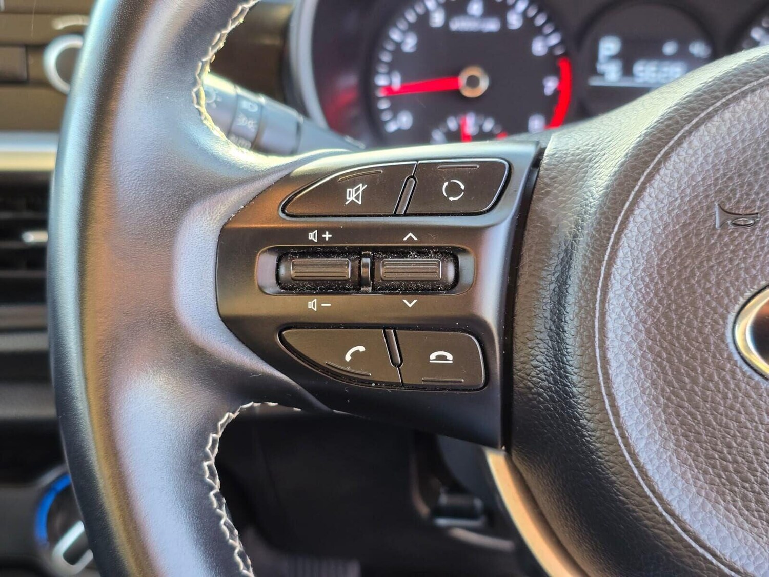 Used Kia Picanto 2018 for sale - 76847734: Photo 29