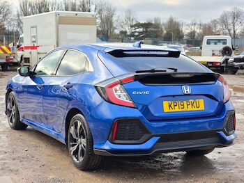 Used Honda Civic 2019 for sale - 77236178: Photo