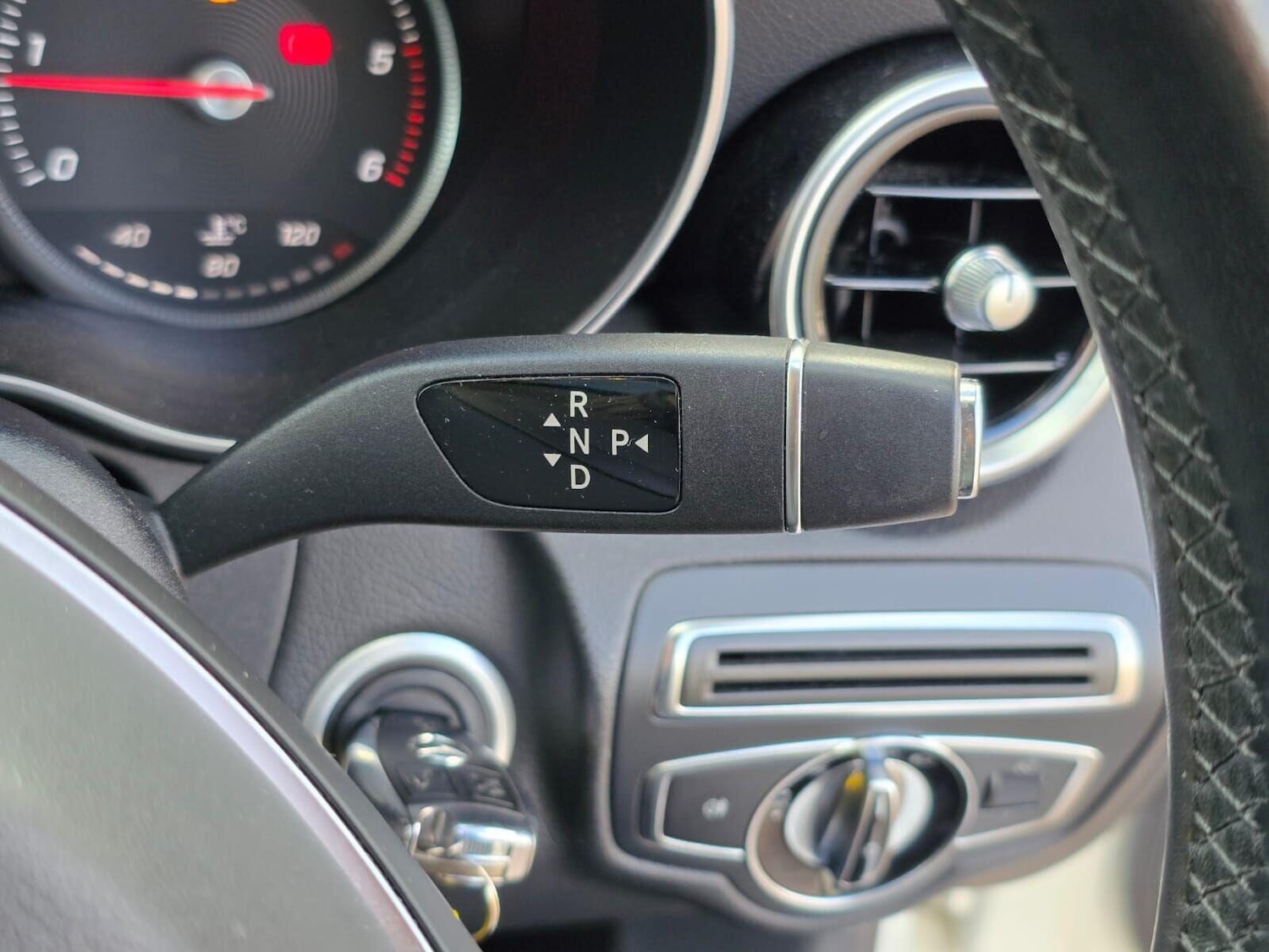 Used Mercedes-Benz C Class 2015 for sale - 76603827: Photo 26