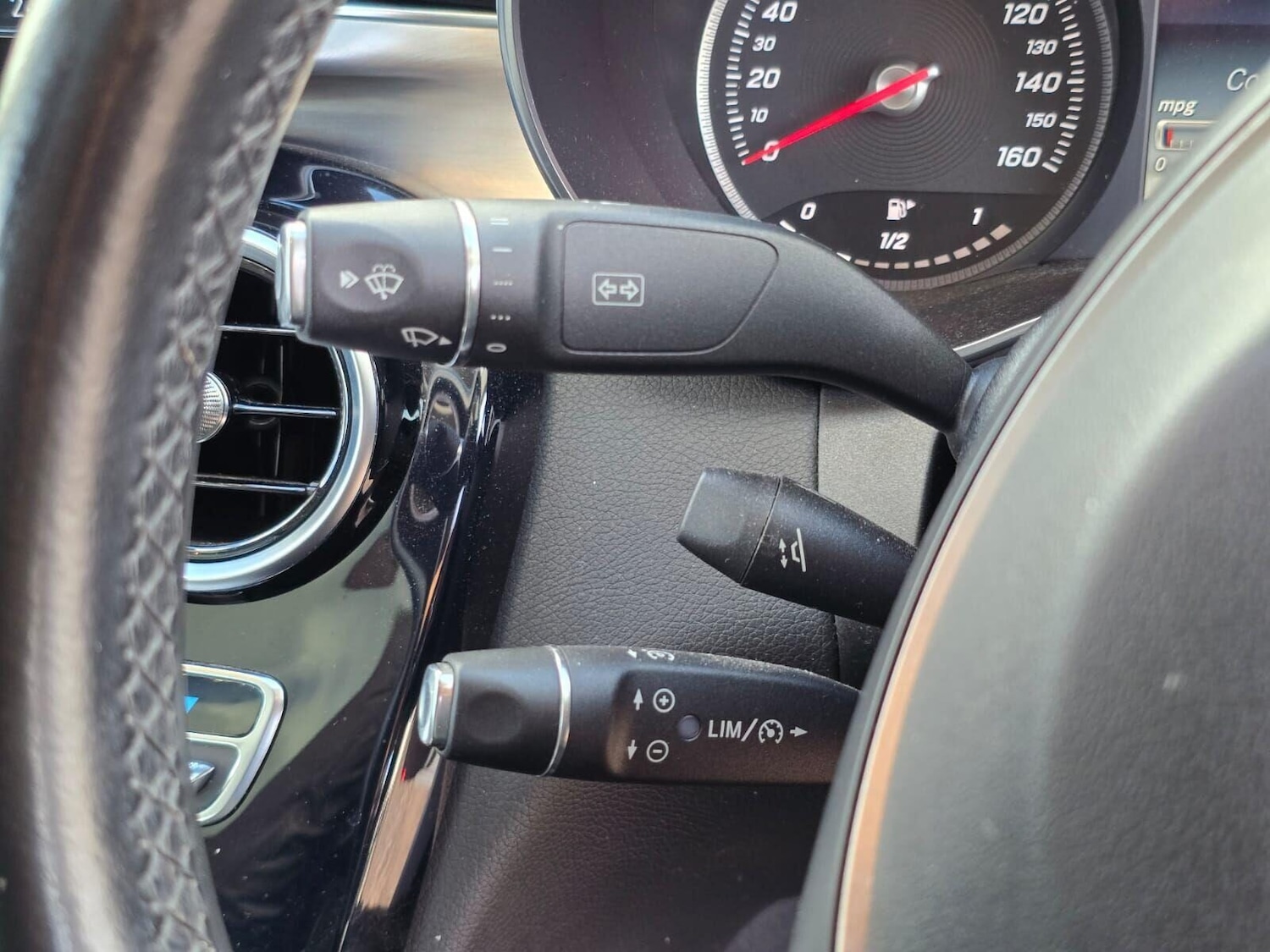 Used Mercedes-Benz C Class 2015 for sale - 76603827: Photo 27