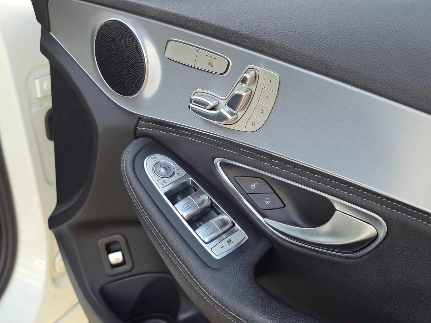 Used Mercedes-Benz C Class 2015 for sale - 76603827: Photo 31