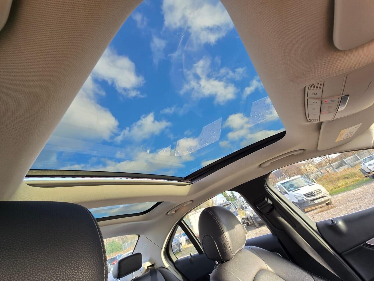 Used Mercedes-Benz C Class 2015 for sale - 76603827: Photo 39