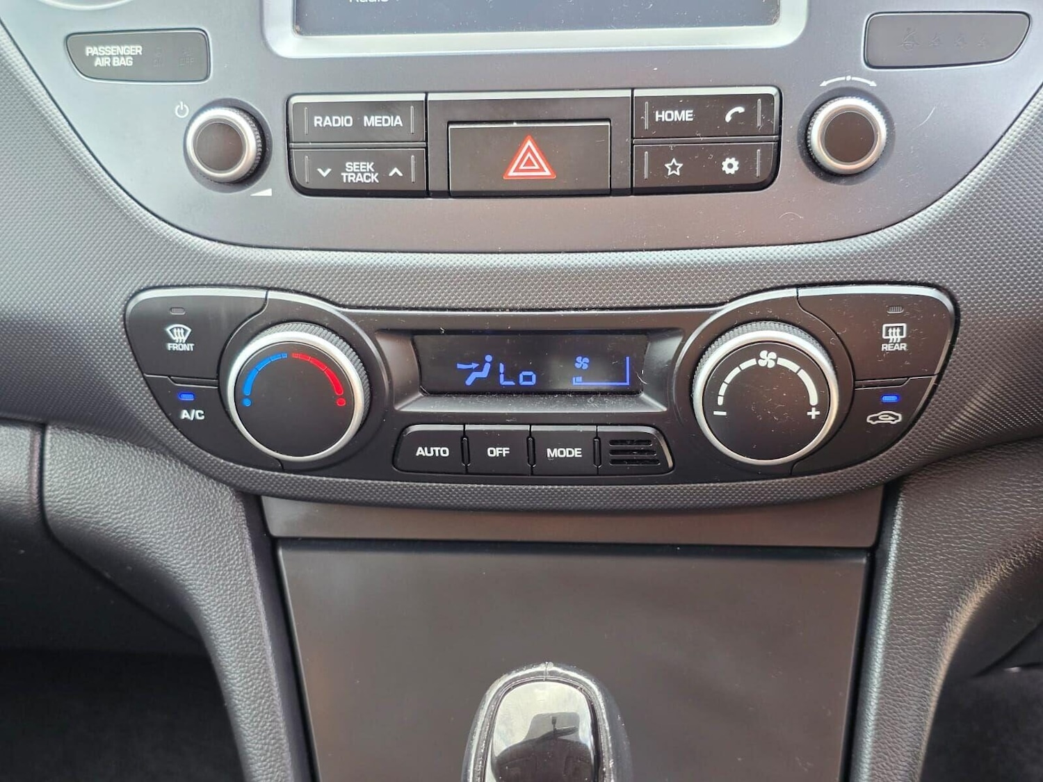 Used Hyundai i10 2018 for sale - 75906458: Photo 57