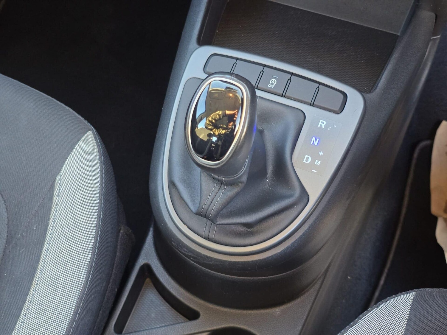 Used Hyundai i10 2022 for sale - 77979912: Photo 20