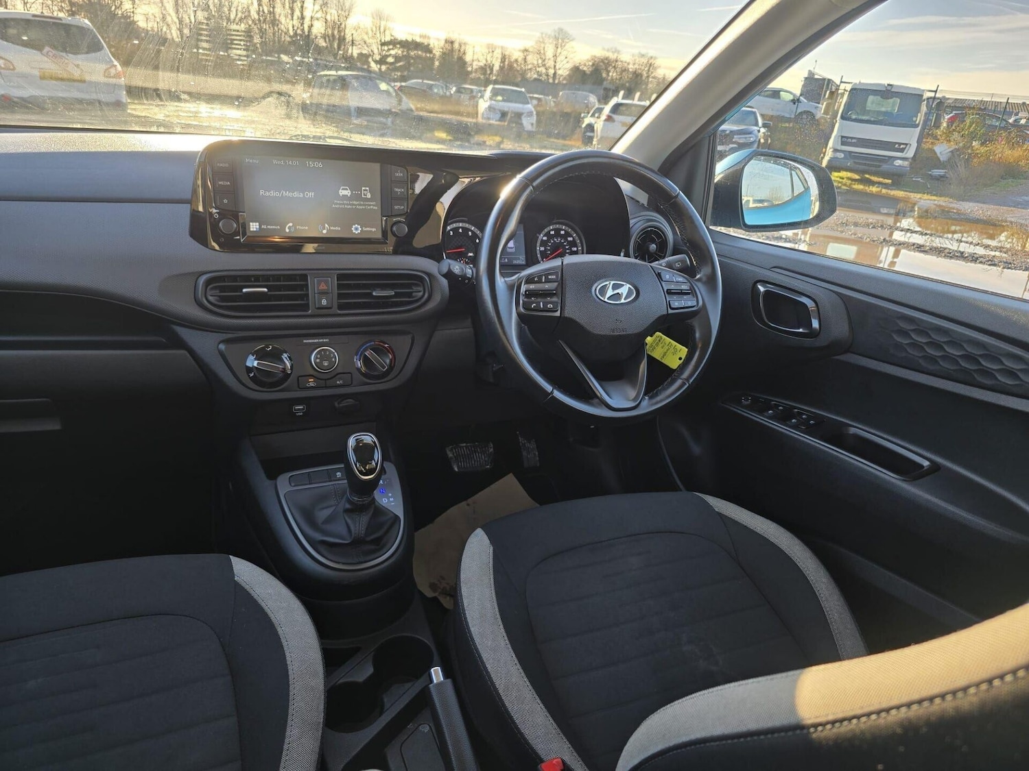 Used Hyundai i10 2022 for sale - 77979912: Photo 23