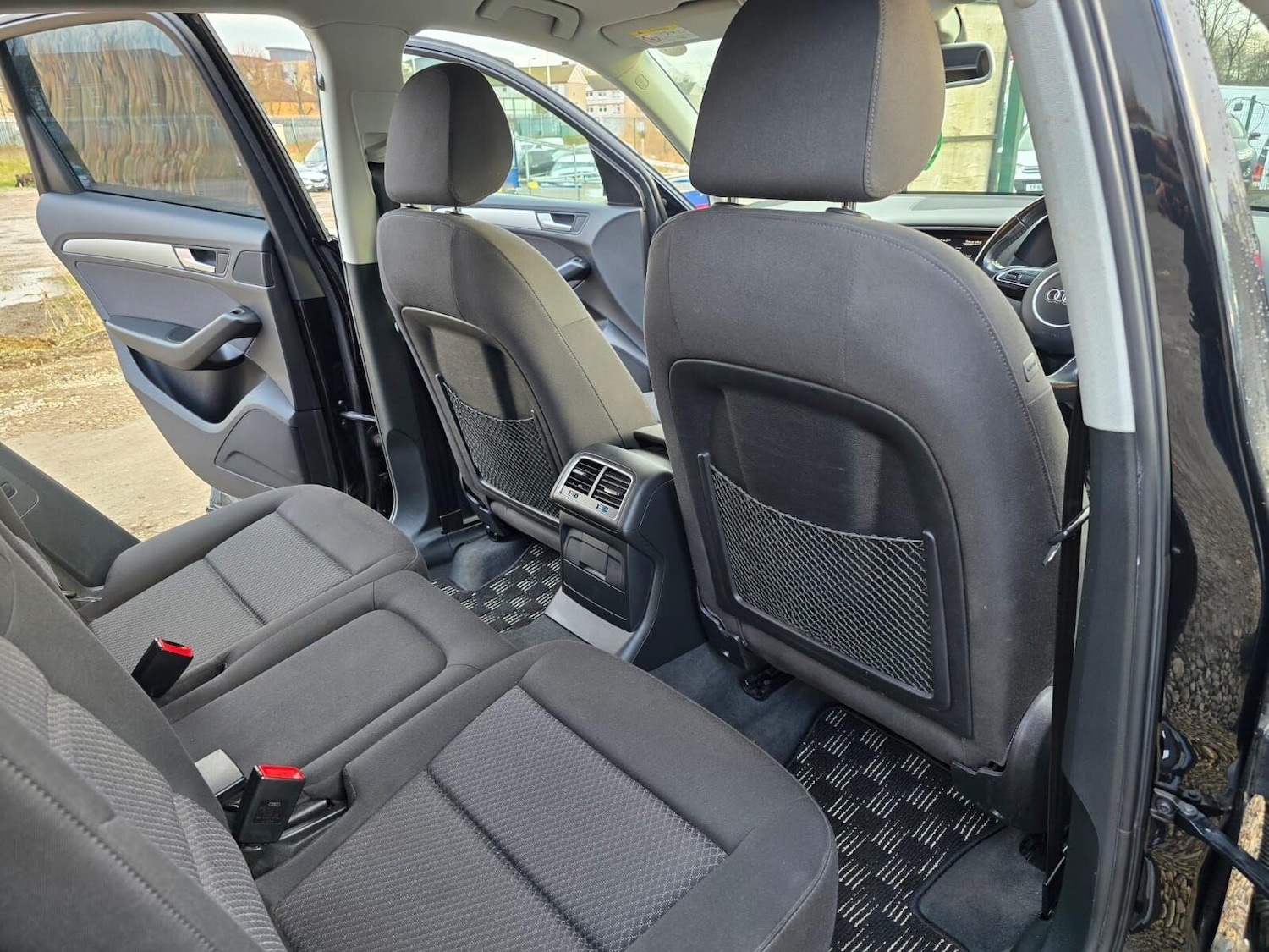 Vehicle 28