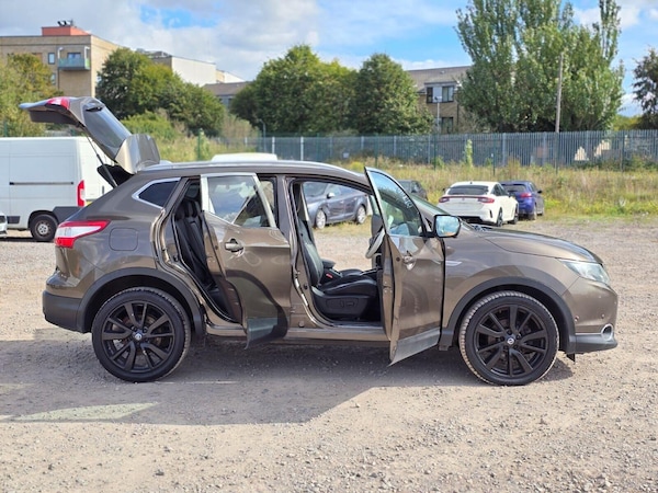 Used Nissan Qashqai 2015 for sale - 75054303: Photo 14