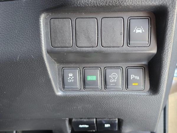 Used Nissan Qashqai 2015 for sale - 75054303: Photo 25