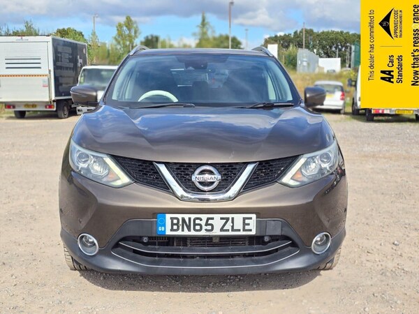 Used Nissan Qashqai 2015 for sale - 75054303: Photo 2