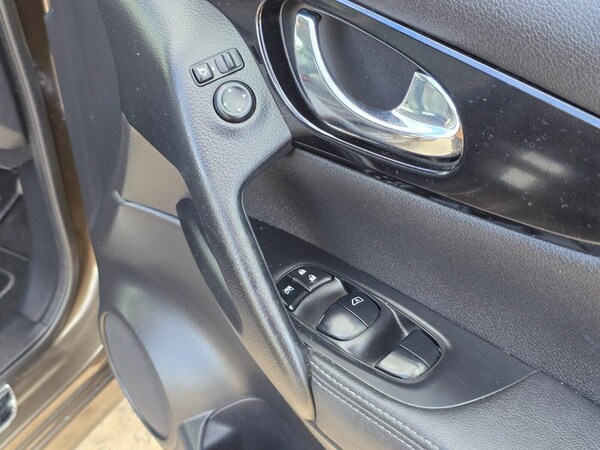 Used Nissan Qashqai 2015 for sale - 75054303: Photo 30