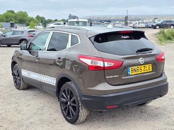 Used Nissan Qashqai 2015 for sale - 75054303: Photo