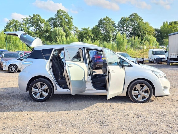 Used Toyota Verso 2015 for sale - 75231190: Photo 13