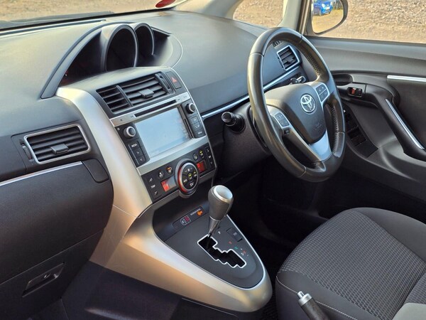 Used Toyota Verso 2015 for sale - 75231190: Photo 19